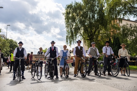 52. Dnevi narodnih noš_povorka (21)